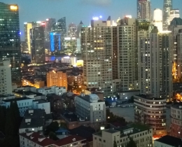 夜色阑珊