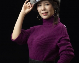 女舞蹈老师