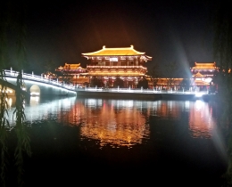 靥回唐朝