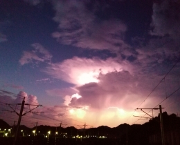 雷曝云