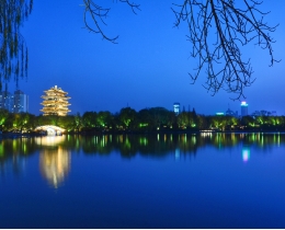 大明湖