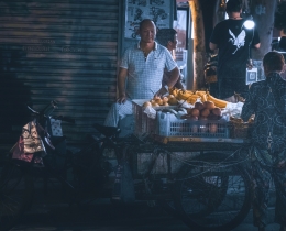 10点路灯下的等待