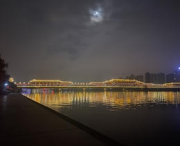 月与桥