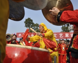 威风锣鼓庆新春